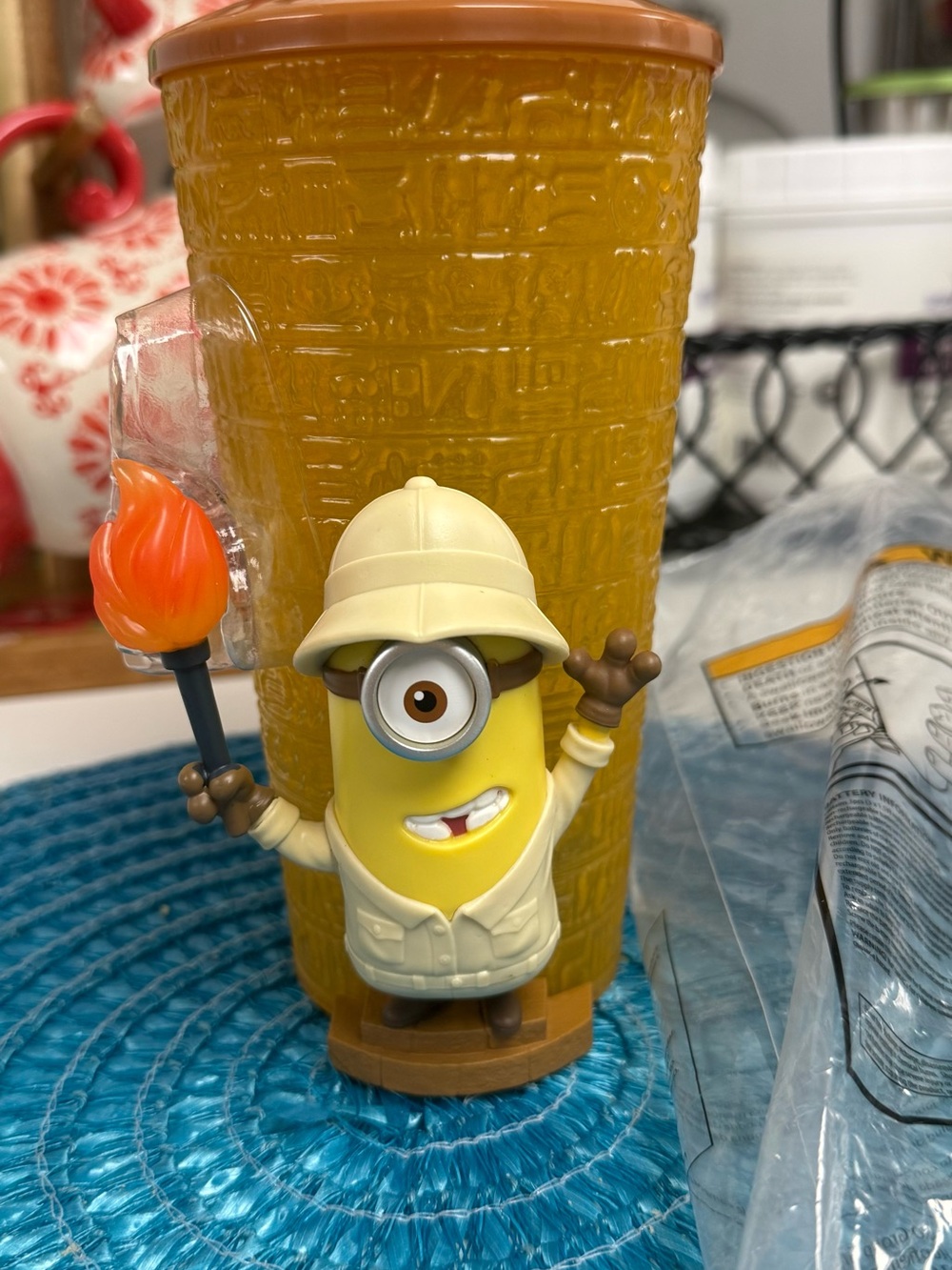 Minion and Monster Light up Explorer Figure Cup Topper - Yellow